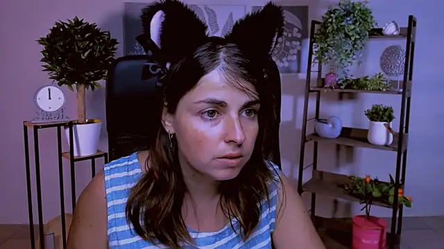 MartaEdams online show from October 2025 06:06:01 AM