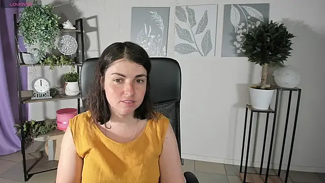 MartaEdams online show from June 2026 05:12:01 AM