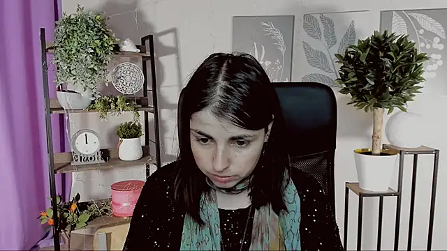 MartaEdams online show from April 2026 06:05:01 AM