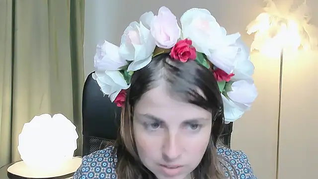 MartaEdams online show from October 2025 07:13:01 AM