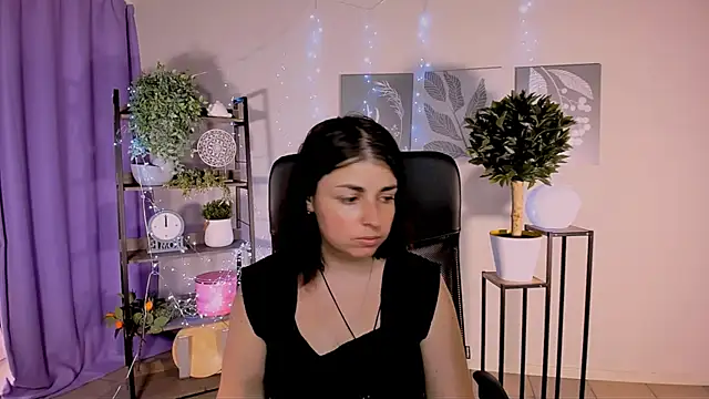 MartaEdams online show from May 2026 06:22:01 AM