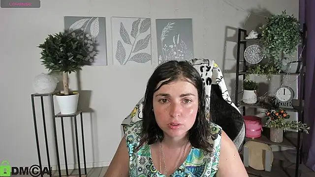 MartaEdams online show from July 2026 05:47:01 AM
