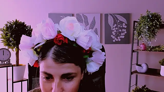 MartaEdams online show from September 2025 07:25:01 AM