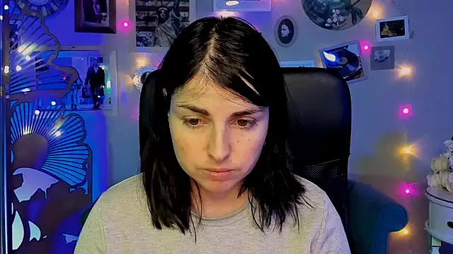 MartaEdams online show from January 2026 06:17:01 AM