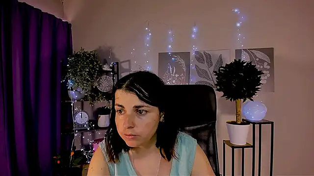 MartaEdams online show from May 2026 09:03:02 AM