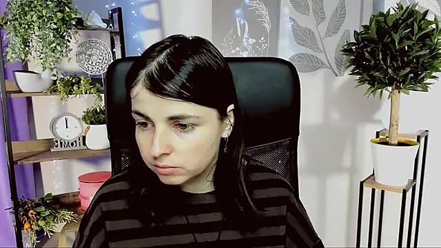 MartaEdams online show from February 2026 06:22:01 AM