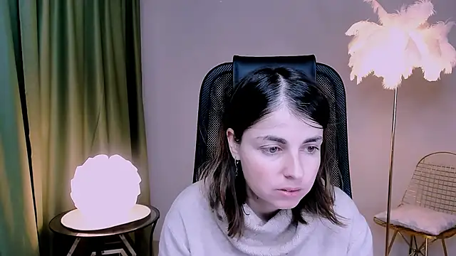 Snapshot of MartaEdams chatting on November 2025 05:41:01 AM MartaEdams online show from November 2025 05:41:01 AM