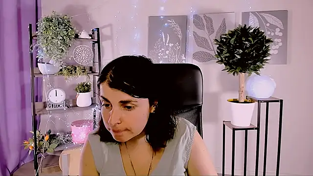 MartaEdams online show from June 2026 06:07:01 AM