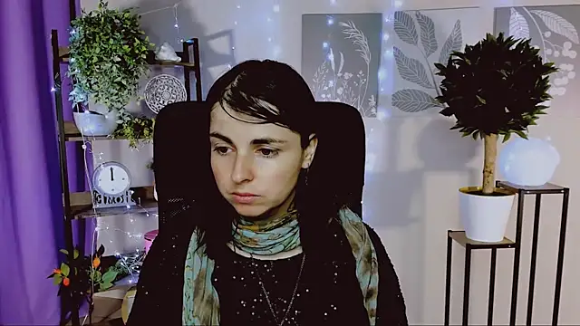 MartaEdams online show from April 2026 06:20:01 AM