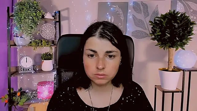 MartaEdams online show from May 2026 06:32:01 AM