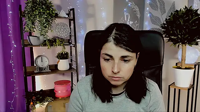 MartaEdams online show from February 2026 06:04:01 AM