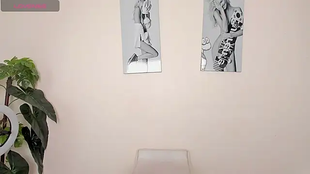 SamayRyann online show from October 2025 12:38:02 PM
