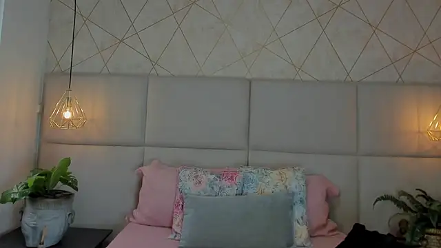 SamayRyann online show from April 2026 01:57:02 PM