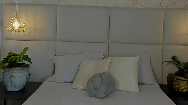 SamayRyann online show from May 2026 01:39:01 PM