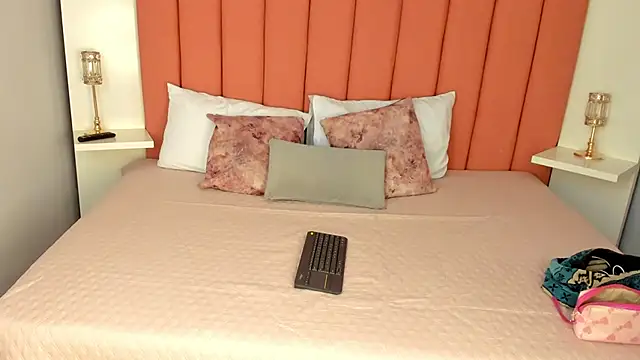 SamayRyann online show from April 2026 02:13:02 PM