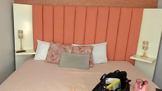 SamayRyann online show from April 2026 01:35:01 PM