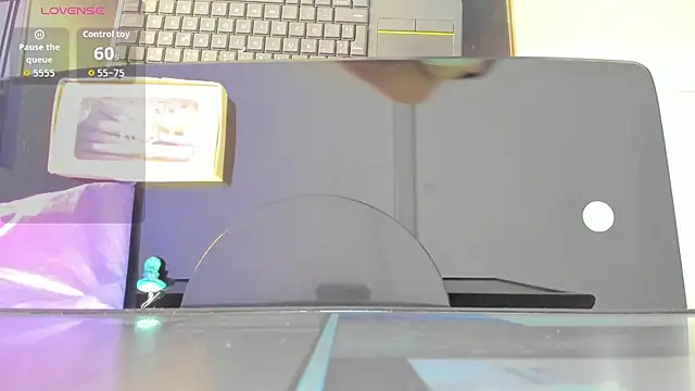 SamayRyann online show from November 2025 07:57:01 PM