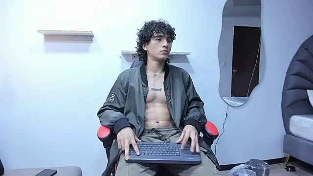 JackesTaylor online show from September 2025 05:07:01 AM