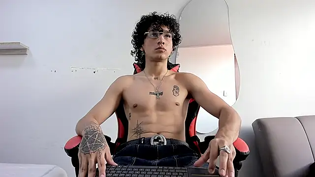 JackesTaylor online show from November 2025 04:22:01 PM