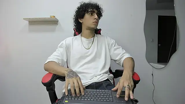 JackesTaylor online show from November 2025 04:16:02 AM