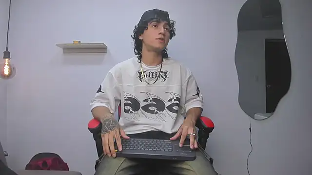 JackesTaylor online show from October 2025 06:25:01 AM