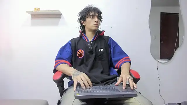 JackesTaylor online show from October 2025 05:39:01 AM