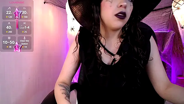 Amara Davis online show from October 2025 05:06:01 AM