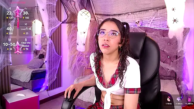 Amara Davis online show from October 2025 06:25:02 AM