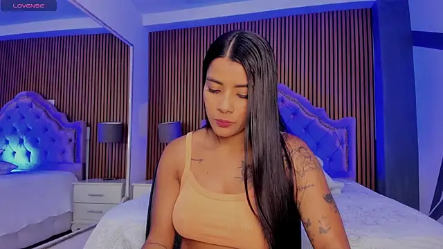 Snapshot of SelenaStonne chatting on September 2025 08:13:01 PM SelenaStonne online show from September 2025 08:13:01 PM