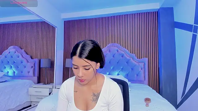 Snapshot of SelenaStonne chatting on October 2025 07:48:01 PM SelenaStonne online show from October 2025 07:48:01 PM