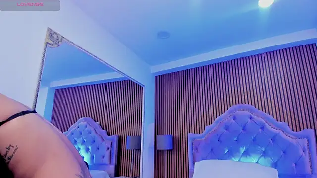 Snapshot of SelenaStonne chatting on December 2025 08:30:01 PM SelenaStonne online show from December 2025 08:30:01 PM