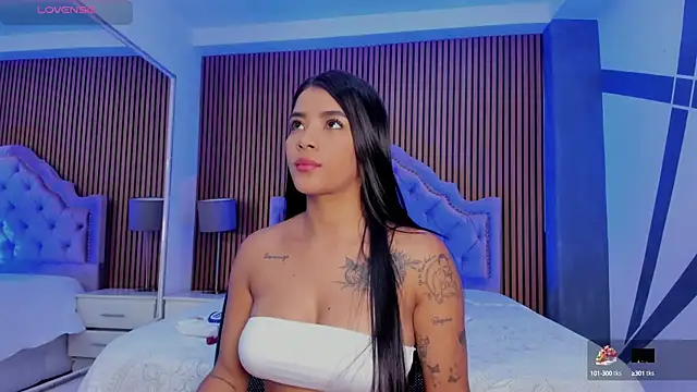 Snapshot of SelenaStonne chatting on September 2025 08:33:01 PM SelenaStonne online show from September 2025 08:33:01 PM