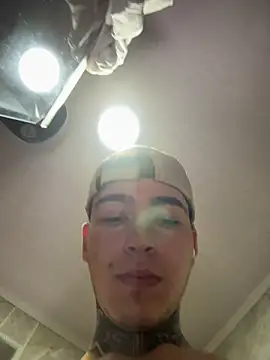 Snapshot of samm4044 chatting on November 2025 09:37:01 PM samm4044 online show from November 2025 09:37:01 PM