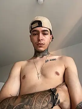 samm4044 online show from April 2026 09:39:01 PM