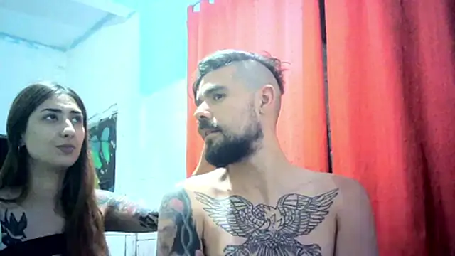 Snapshot of parejajuguetona420 chatting on December 2025 12:02:01 AM parejajuguetona420 online show from December 2025 12:02:01 AM