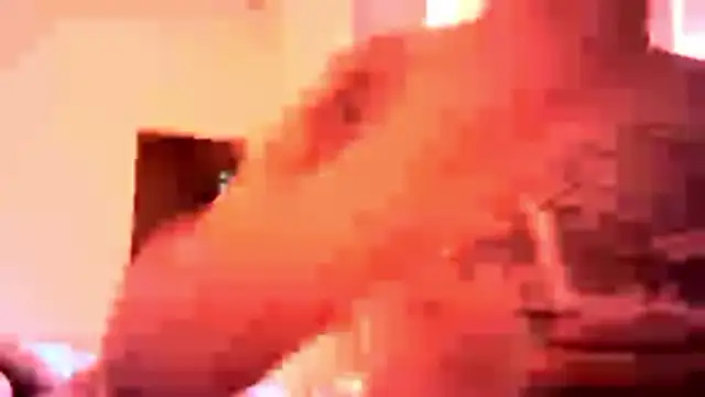 Snapshot of parejajuguetona420 chatting on December 2025 08:56:02 PM parejajuguetona420 online show from December 2025 08:56:02 PM