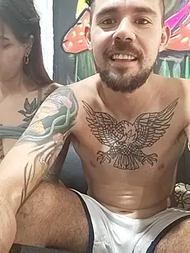 parejajuguetona420 online show from November 2025 05:46:01 PM