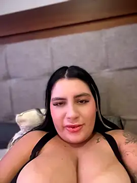 Snapshot of victoria_amatista_ chatting on June 2026 06:45:01 AM victoria amatista online show from June 2026 06:45:01 AM
