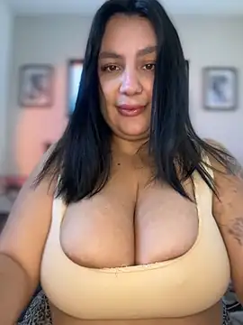 victoria amatista  online show from February 2026 03:34:02 PM