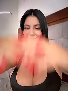 Snapshot of victoria_amatista_ chatting on July 2026 06:33:01 PM victoria amatista online show from July 2026 06:33:01 PM
