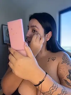 victoria amatista  online show from February 2026 07:03:01 PM