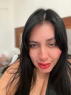 Snapshot of victoria_amatista_ chatting on July 2026 06:07:02 PM victoria amatista online show from July 2026 06:07:02 PM