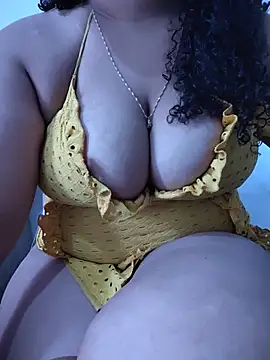 Snapshot of jadeamourim__ chatting on May 2026 03:33:01 PM jadeamourim online show from May 2026 03:33:01 PM