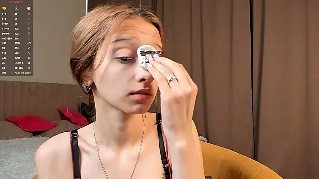 TaiteFairfield online show from March 2026 07:39:01 AM