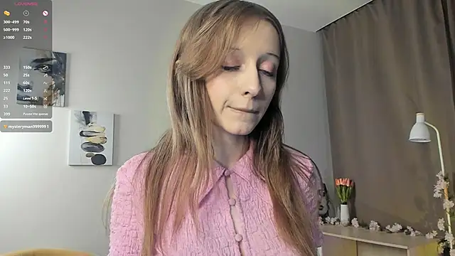 TaiteFairfield online show from February 2026 07:59:02 PM