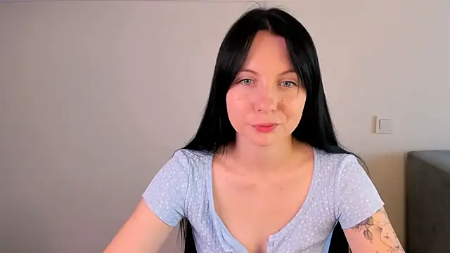 Snapshot of Elle_Pearl_ chatting on July 2026 05:53:01 AM Elle Pearl online show from July 2026 05:53:01 AM