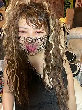 Snapshot of xoxLILxMELOxox chatting on October 2025 04:19:02 PM xoxLILxMELOxox online show from October 2025 04:19:02 PM