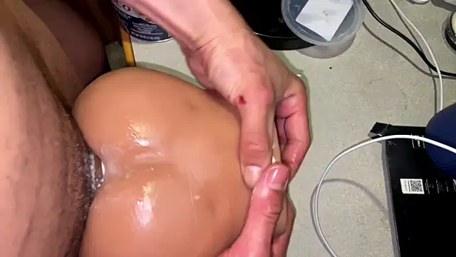 SharkedTaxis online show from February 2026 07:57:01 PM