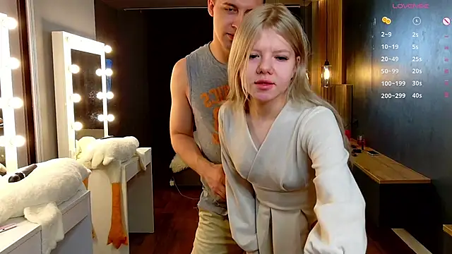 SandraGaze online show from March 2026 01:33:01 PM