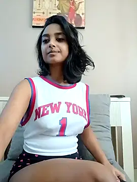 littlemissdevil69 online show from February 2026 07:32:02 AM